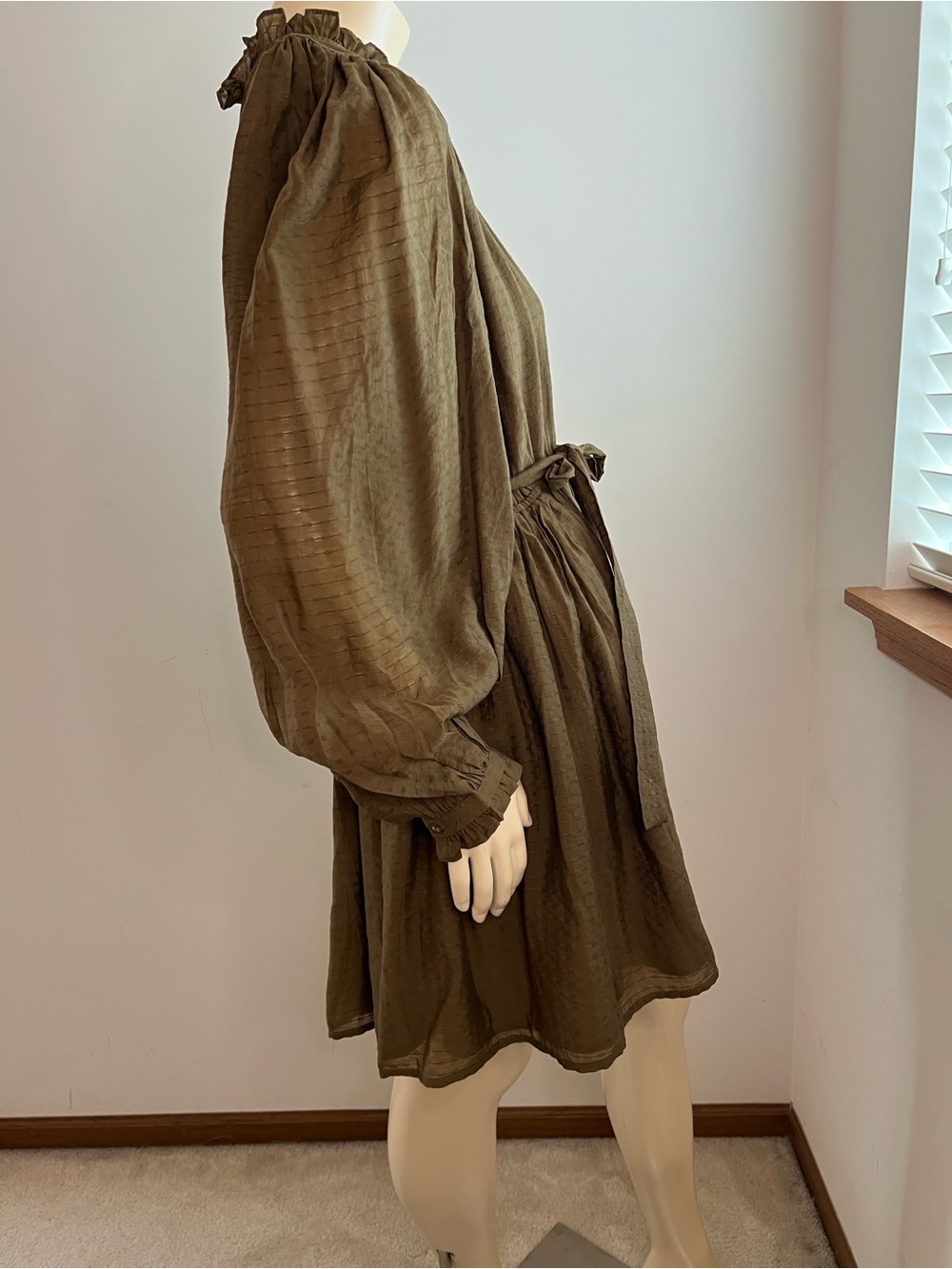 ❤️ En Saison Bree Olive mini dress. - Picture 8 of 13
